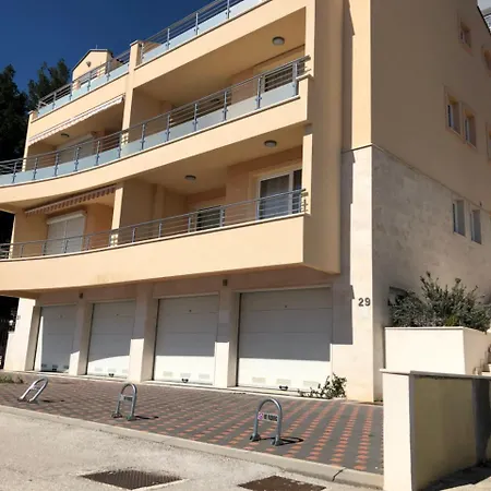 Apartment Lux Lara