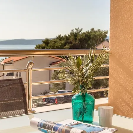 Lux Lara Apartment *